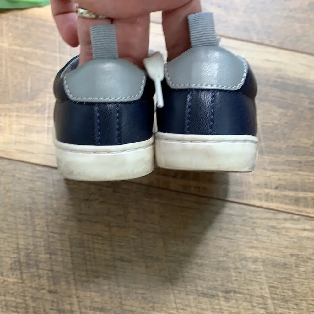 Gymboree Blue Dress Sneakers sz 8